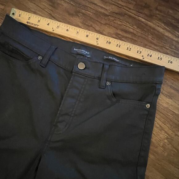 NEW! Banana Republic 28 High Rise $120 Straight Leg Wax Coated Jeans Crop Black - Picture 9 of 12